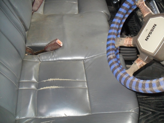 ขาย Nissan Big M ฝาแดง