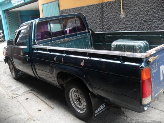 ขาย Nissan Big M ฝาแดง