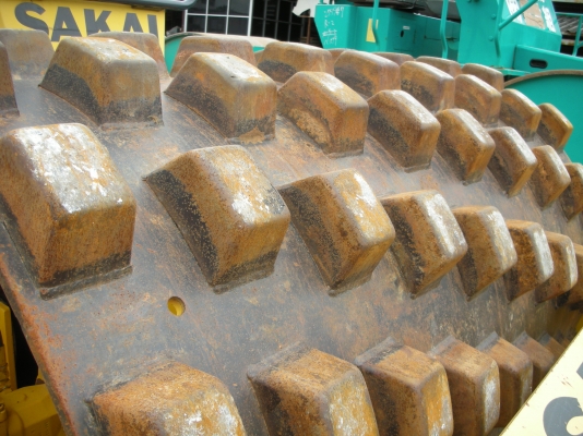 เปลือกหุ้มล้อรถบด