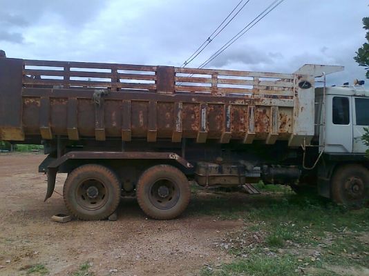 ขาย..รถสิบล้อ MITSUBISHI FN527M รถปี 36 รถบ้าน ๆ เครื่องดี คัสซีสวย เก๋งสวย ภายในสวย กระบะสวยไม่มีผุ มีทะเบียนครบ.