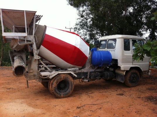 ขายด่วน รถโม่ปูน 6 ล้อ  เครื่อง HO7C เครื่องดี คัซซีสวย พร้อมใช้งาน