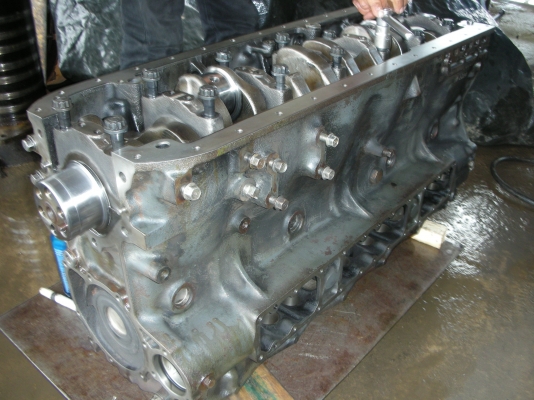 ซ่อมรถแทรคเตอร์