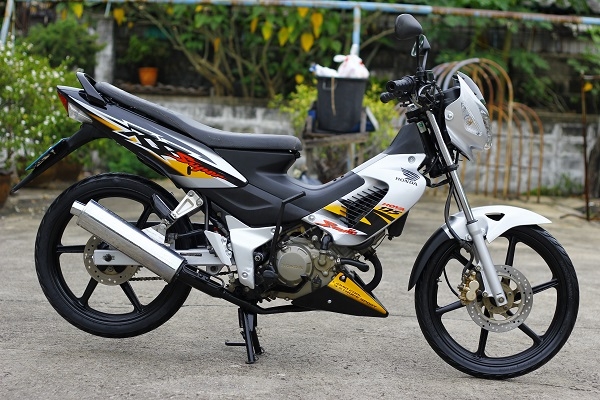 ขาย โซนิค 47  เดิมๆ สวยๆ  ล้อแม๊ก  ราคาถูก