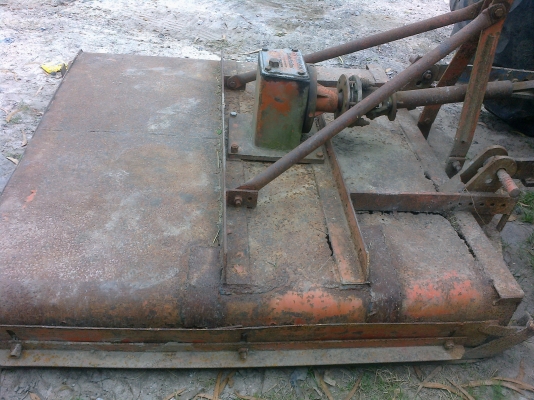 ขายรถไถ FORD6610 สภาพเดิมๆพร้อมอุปกรณ์ตัดหญ้า