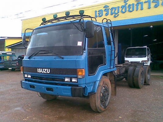 ขายอีซูซุ 10 ล้อ อีซูซุ ร็อกกี้ 175 แรงม้า หัว-คัสซี เอกสารทะเบียน พร้อมโอน