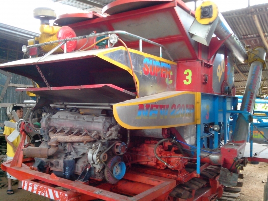 รถเกี่ยวข้าวไทยเจริญ+บางไทรอุ้ม2.5ตัน