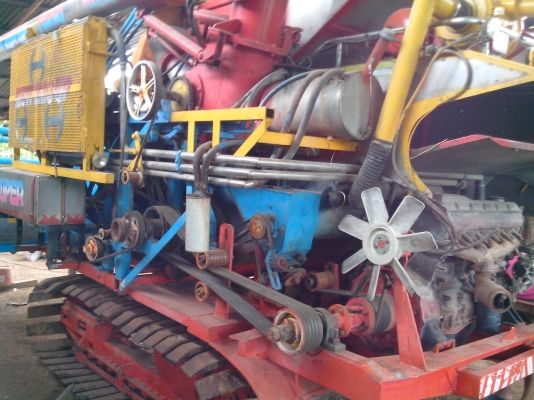 รถเกี่ยวข้าวไทยเจริญ+บางไทรอุ้ม2.5ตัน