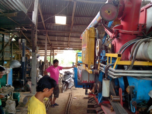 รถเกี่ยวข้าวไทยเจริญ+บางไทรอุ้ม2.5ตัน