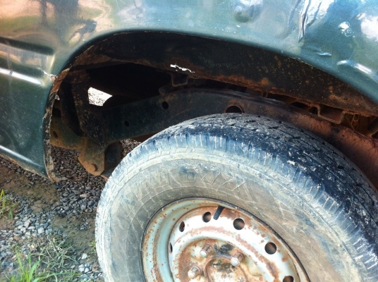 ISUZU TFR มังกรทอง SPARK EX 2.5 MT ปี 32 รถสภาพดีเดิมๆทั้งคันไม่มีชนหนัก เครื่องแห้งแรงดี ภายในเก๋งคอนโซลสวยครบพร้อม กระบะมีผุบ้างเล็กน้อย ช่วงล่างคัชซีสวยไม่มีปะไม่มีดามสภาพดีมากครับ เอกสารทะเบียนครบพร้อมโอน ราคาต่อรองได้ครับ