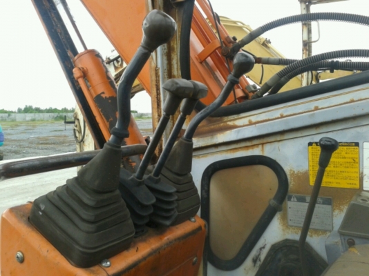 ขายรถแบคโฮ HITACHI. EX 40 ราคา 280,000 บาท