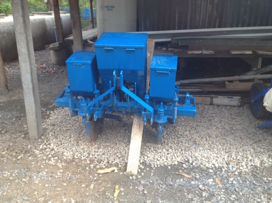 มาแล้ว!!!เครื่องหยอดข้าวโพด แบบจาน สภาพพร้อมใช้งาน ด่วน!!! มาแล้ว!!!เครื่องหยอดข้าวโพด แบบจาน สภาพพร้อมใช้งาน ด่วน!!!