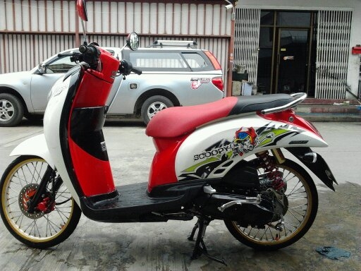 honda scoopyi 2009 โชว้าแท้ ล้อ DID เเต่งแต่ภายนอก เครื่องเดิม เรารับประกัน