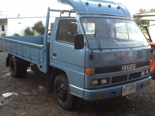 ขายอีซูซุ Npr135แรง