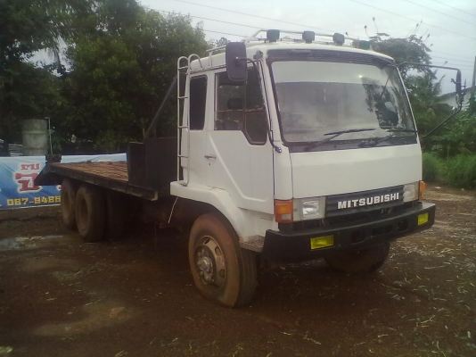 ขายด่วน  10 ล้อสองเพลา  หางปลา รากแม็คโค  200