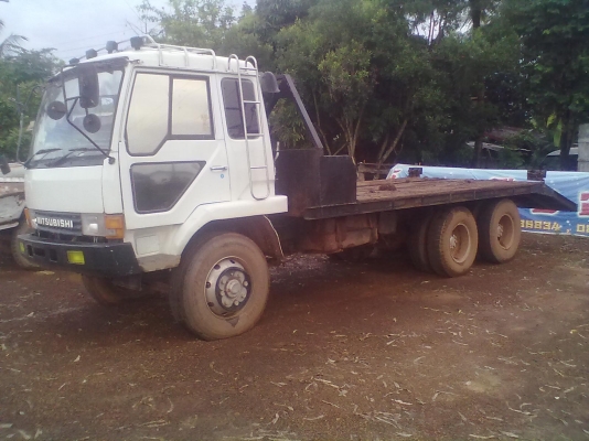 ขายด่วน  10 ล้อสองเพลา  หางปลา รากแม็คโค  200