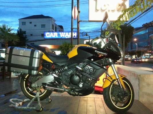 ขาย Kawasaki Versys 650 ปี 2012 พร้อมของแต่งเต็ม.. ผ่อนได้