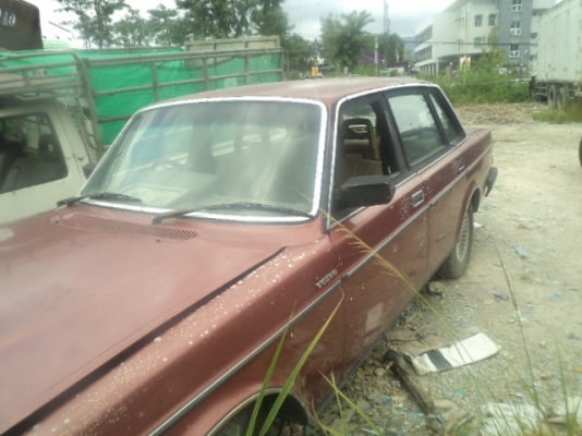 ขาย Volvo 264 GLE เครื่อง J เกียร์ auto ราคา 45000 ขายตามสภาพ