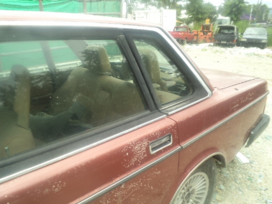 ขาย Volvo 264 GLE เครื่อง J เกียร์ auto ราคา 45000 ขายตามสภาพ