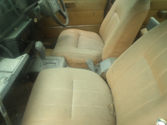 ขาย Volvo 264 GLE เครื่อง J เกียร์ auto ราคา 45000 ขายตามสภาพ