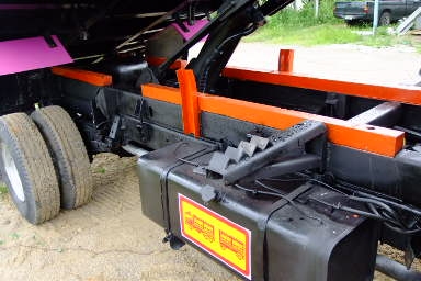 ขายหกล้อดั้ม   NPR.  120 . รถห้างไทย เครื่องดีคัชซีสวย เอกสานพร้อมโอน ภาษีหมด 31 มีค 2557