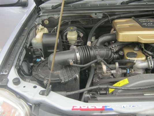 รถกระบะดีแม็กเครื่อง 3.0 เทอร์โบ DI