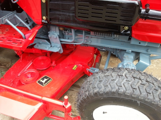 รถตัดหญ้ายี่ห้อยันม่า 16 แรง 2 เพลา + ชุดตัด 2 ชุด( แบบโรทารี่ 3 ใบตัดและแบบพวงตัดหญ้าสั้น )