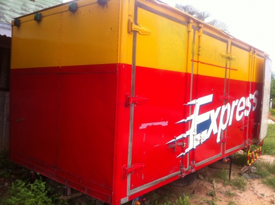 ขายตู้แห้งไม่มีเสากลาง ประตู 10 บาน ขายตู้แห้งไม่มีเสากลาง ประตู 10 บาน