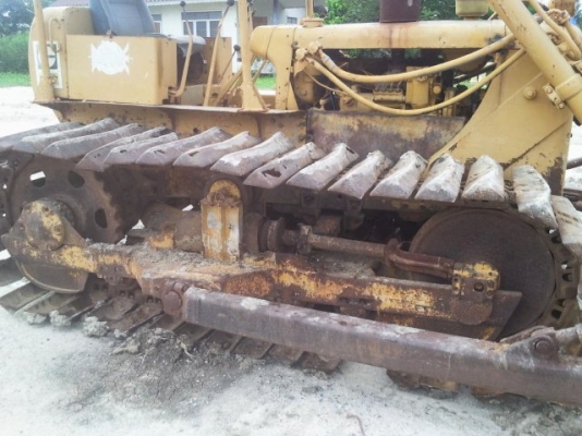 CAT D4D