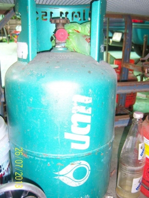 เตาพร้อมถังแก๊ส