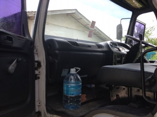 รถอิซูซุ 10 ล้อ ตู้เย็น 195 แรงม้า ปี 42 ( มีขาย 2 คัน ) สนใจติดต่อ 081 - 6079515 รถอิซูซุ 10 ล้อ ตู้เย็น 195 แรงม้า ปี 42 ( มีขาย 2 คัน ) สนใจติดต่อ 081 - 6079515