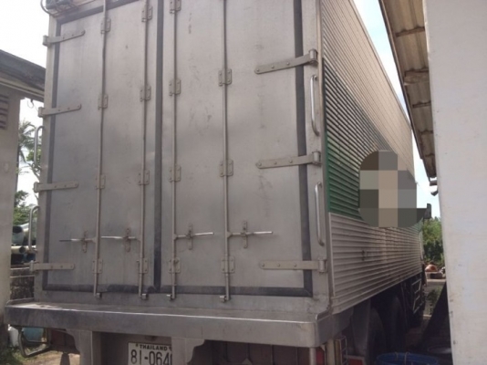 รถอิซูซุ 10 ล้อ ตู้เย็น 195 แรงม้า ปี 44 ( มีขาย 2 คัน ) สนใจติดต่อ 081 - 6079515 รถอิซูซุ 10 ล้อ ตู้เย็น 195 แรงม้า ปี 44 ( มีขาย 2 คัน ) สนใจติดต่อ 081 - 6079515