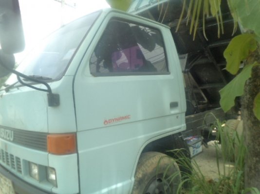 ขายหกล้อดั้มเล็ก ISUZU 85 แรงม้า เครื่องแน่นมีทะเบียนพร้อมโอนเลยครับ ราคาต่อรองได้คับ