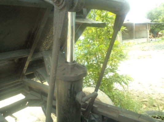 ขายหกล้อดั้มเล็ก ISUZU 85 แรงม้า เครื่องแน่นมีทะเบียนพร้อมโอนเลยครับ ราคาต่อรองได้คับ