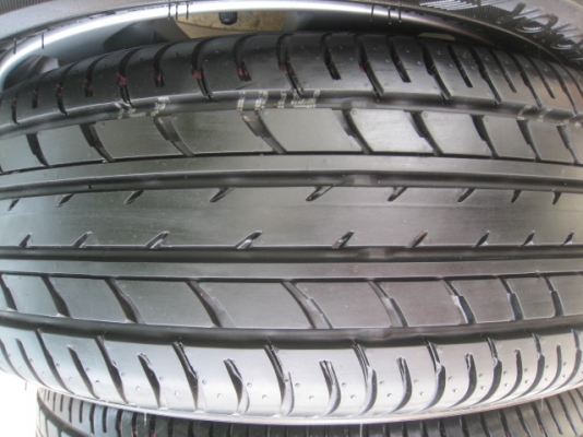 ขายล้อแม็ก Toyota vios ป้ายแดง 15"x5.5" et45 4รู100 + ยาง ปี 1413  สนใจติดต่อ เล็กคลองสาม (081-3747940)