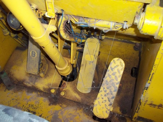 ขาย รถตักเอวอ่อน โคมัสสุ JH63 สองเพลา / ดิสเบรก 4 ล้อ / ต่อแขน ขยายบุ้งกี๋แล้ว ( เลิกกิจการลานมัน! )