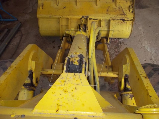 ขาย รถตักเอวอ่อน โคมัสสุ JH63 สองเพลา / ดิสเบรก 4 ล้อ / ต่อแขน ขยายบุ้งกี๋แล้ว ( เลิกกิจการลานมัน! )