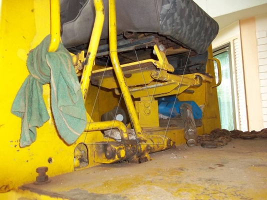 ขาย รถตักเอวอ่อน โคมัสสุ JH63 สองเพลา / ดิสเบรก 4 ล้อ / ต่อแขน ขยายบุ้งกี๋แล้ว ( เลิกกิจการลานมัน! )