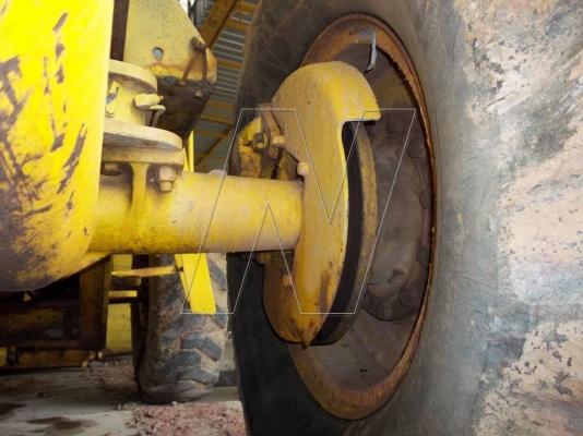 ขาย รถตักเอวอ่อน โคมัสสุ JH63 สองเพลา / ดิสเบรก 4 ล้อ / ต่อแขน ขยายบุ้งกี๋แล้ว ( เลิกกิจการลานมัน! )