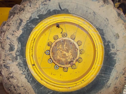 ขาย รถตักเอวอ่อน โคมัสสุ JH63 สองเพลา / ดิสเบรก 4 ล้อ / ต่อแขน ขยายบุ้งกี๋แล้ว ( เลิกกิจการลานมัน! )