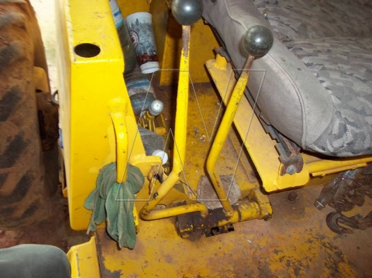 ขาย รถตักเอวอ่อน โคมัสสุ JH63 สองเพลา / ดิสเบรก 4 ล้อ / ต่อแขน ขยายบุ้งกี๋แล้ว ( เลิกกิจการลานมัน! )