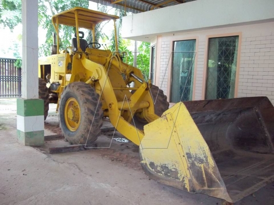 ขาย รถตักเอวอ่อน โคมัสสุ JH63 สองเพลา / ดิสเบรก 4 ล้อ / ต่อแขน ขยายบุ้งกี๋แล้ว ( เลิกกิจการลานมัน! )