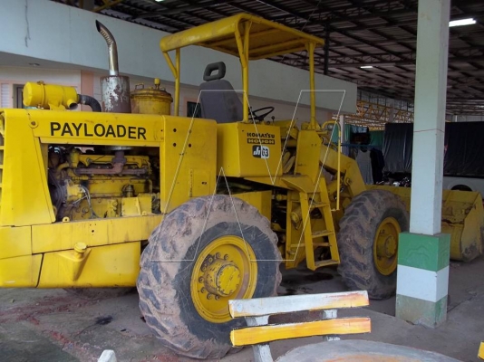 ขาย รถตักเอวอ่อน โคมัสสุ JH63 สองเพลา / ดิสเบรก 4 ล้อ / ต่อแขน ขยายบุ้งกี๋แล้ว ( เลิกกิจการลานมัน! )