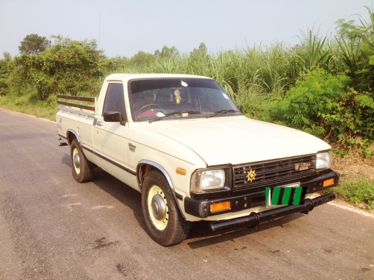 ขาย Toyota Hercules LN30 สุดคลาสสิค(ม้ากระโดด 4 ตะขอ) เครื่องดีเซล 2,200