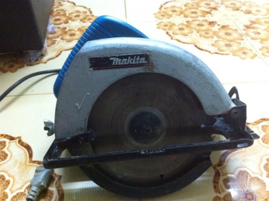 เลื่อยวงเดือนMakitaรุ่น5800NB สภาพดีราคาถูก เลื่อยวงเดือนMakitaรุ่น5800NB สภาพดีราคาถูก