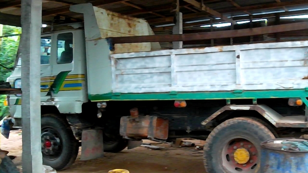 ขายด่วน  รถหกล้อดัมพ์  HINO   195แรง  พวงมาลัยพาวเวอร์  เบรกกิ๊บซี่  พร้อมใช้งาน