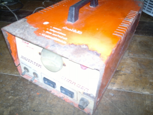 ขายเครื่องชาร์ทแบตและinverterเข้า12โวลท์ออก220โวลท์