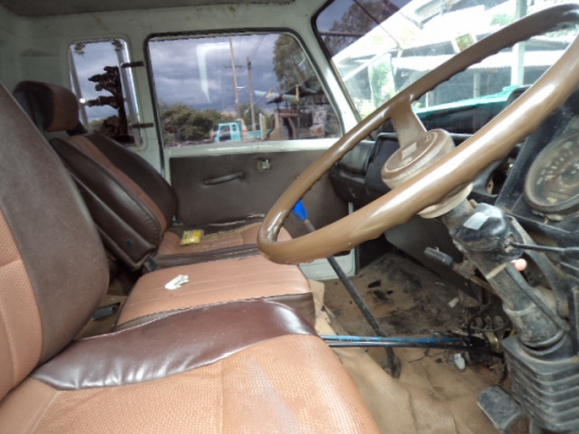 ขายรถ10ล้อJCMเครื่อง165แรง เบรกทิิฟีเป็นเทเลอร์เข็นรถเกียวพร้อมใช้งานคับ