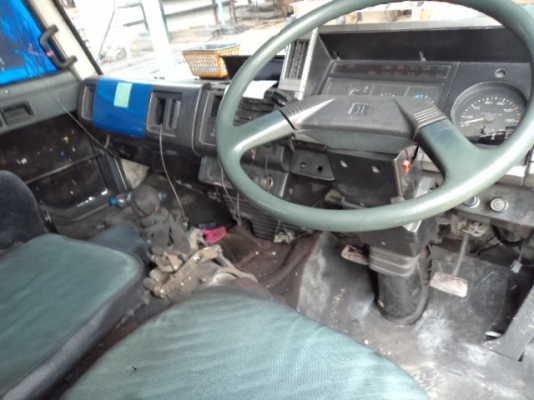 ขายรถ10ล้อJ..หัวร็อก สภาพดีพร้อมใช้