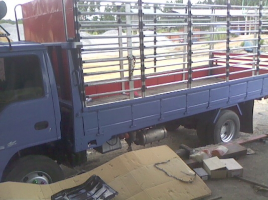 ขายรถ 6 ล้อ อีซูซุ 130 เเรง  ปี 2548