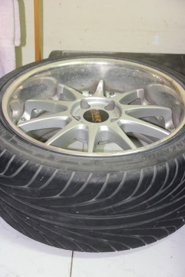 ขายยาง nankang 235/40/18 กับ265/35/18 อย่างละ 1 เส้น